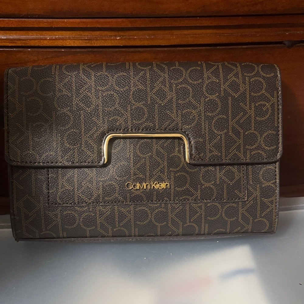 Calvin Klein Black and Gold Monogram Clutch - Picture 2 of 13